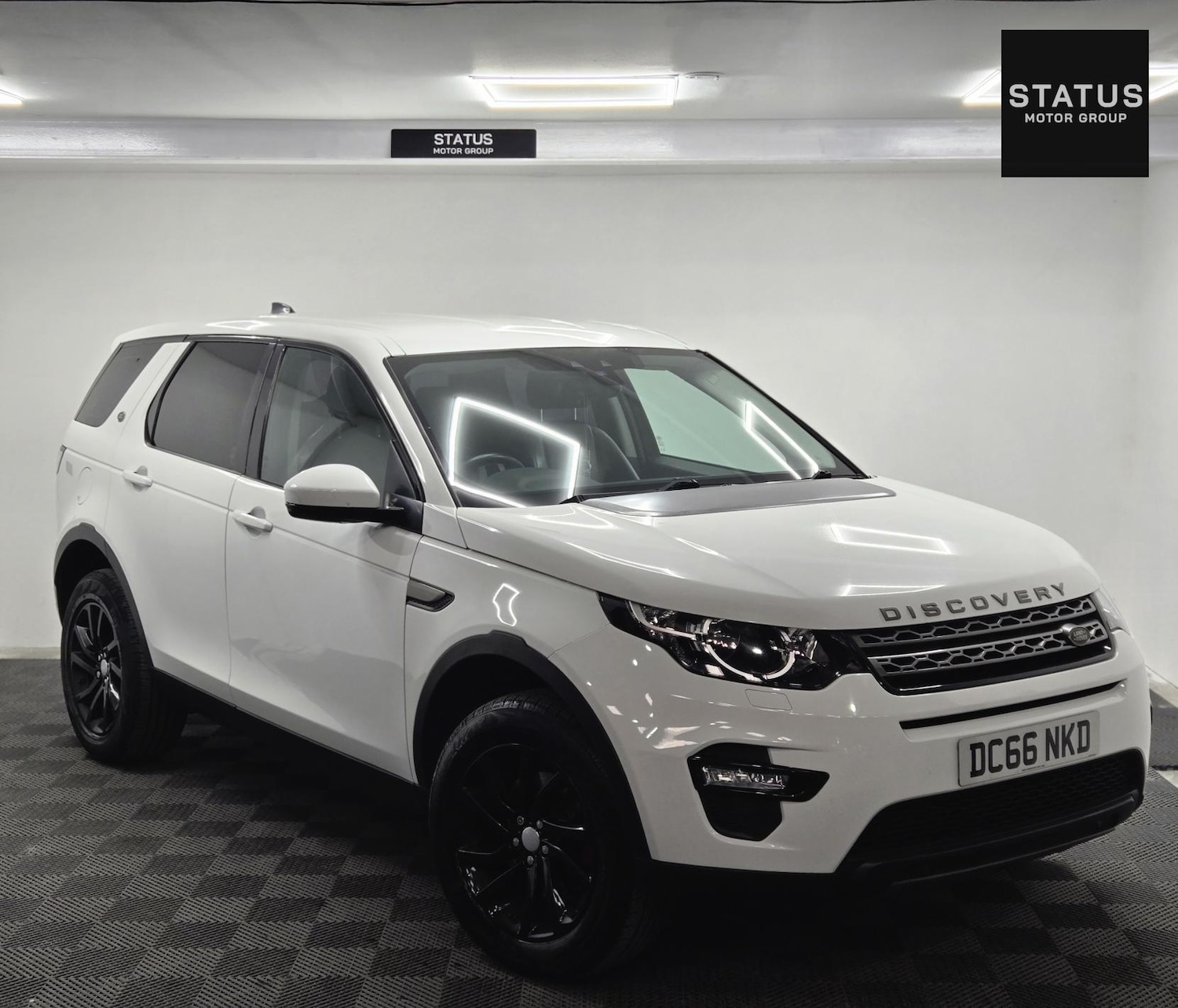 Used Land Rover Discovery Sport 2016 for sale - 76026179: Photo 3