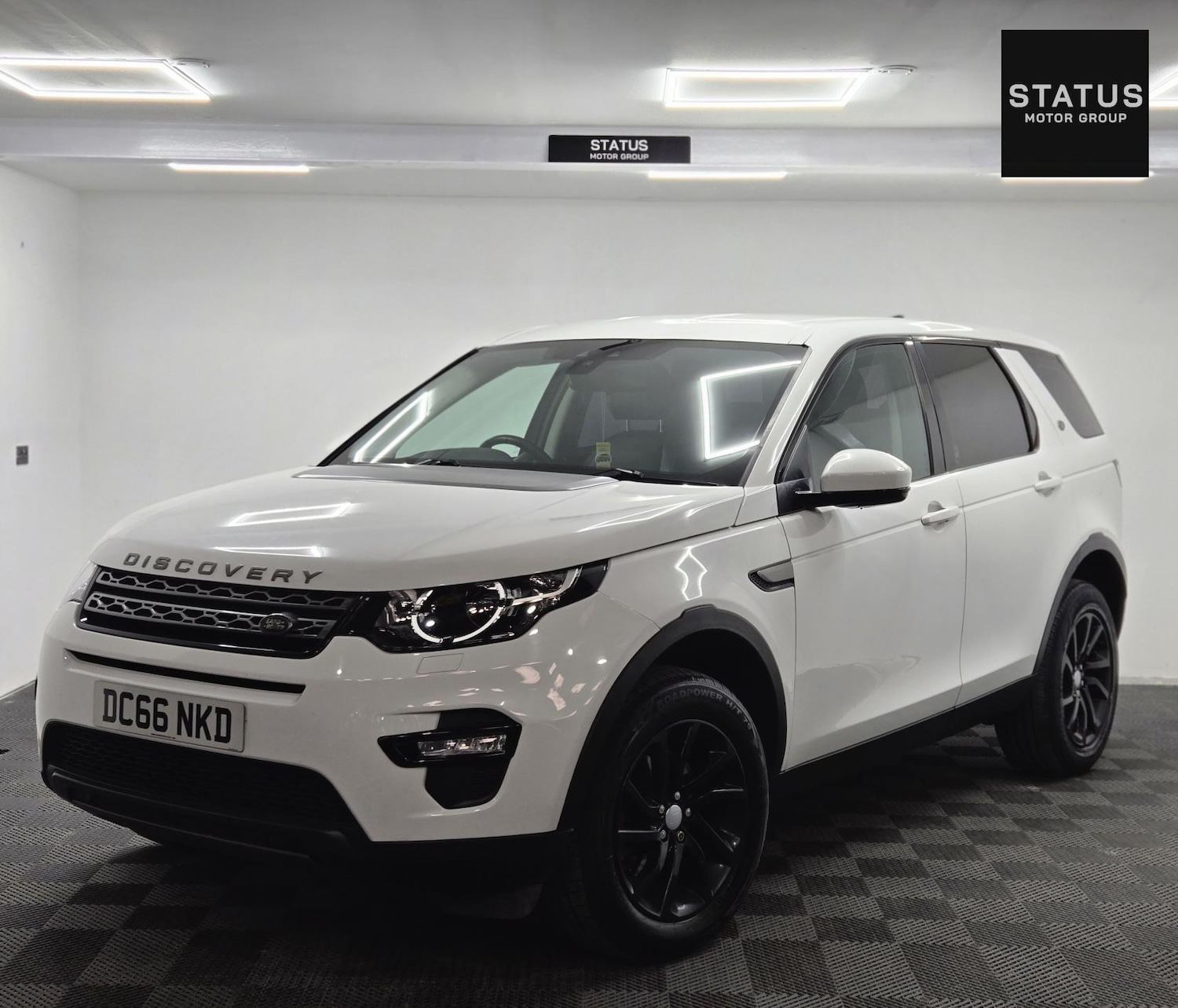 Used Land Rover Discovery Sport 2016 for sale - 76026179: Photo 4