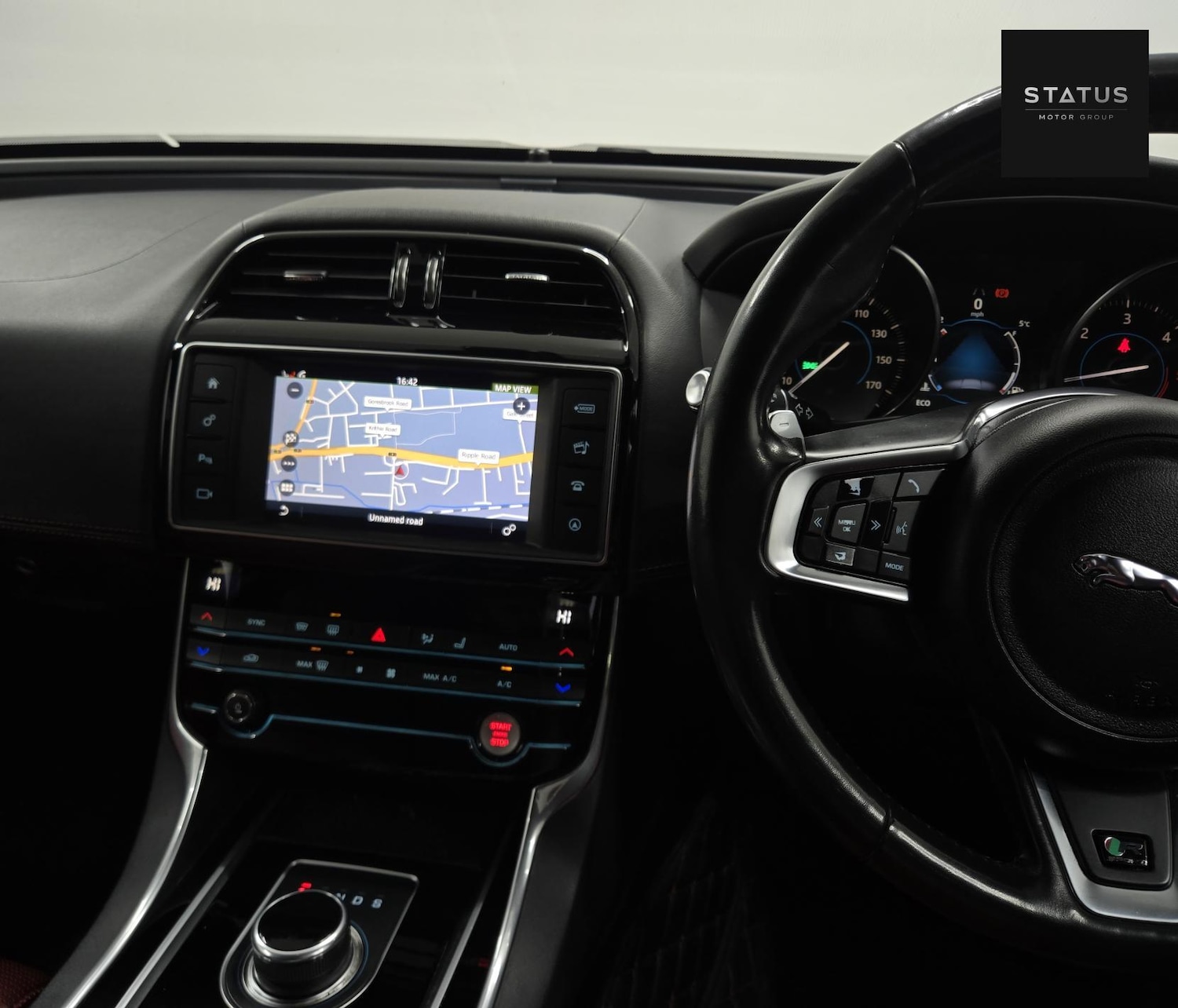 Used Jaguar XE 2018 for sale - 76631077: Photo 19