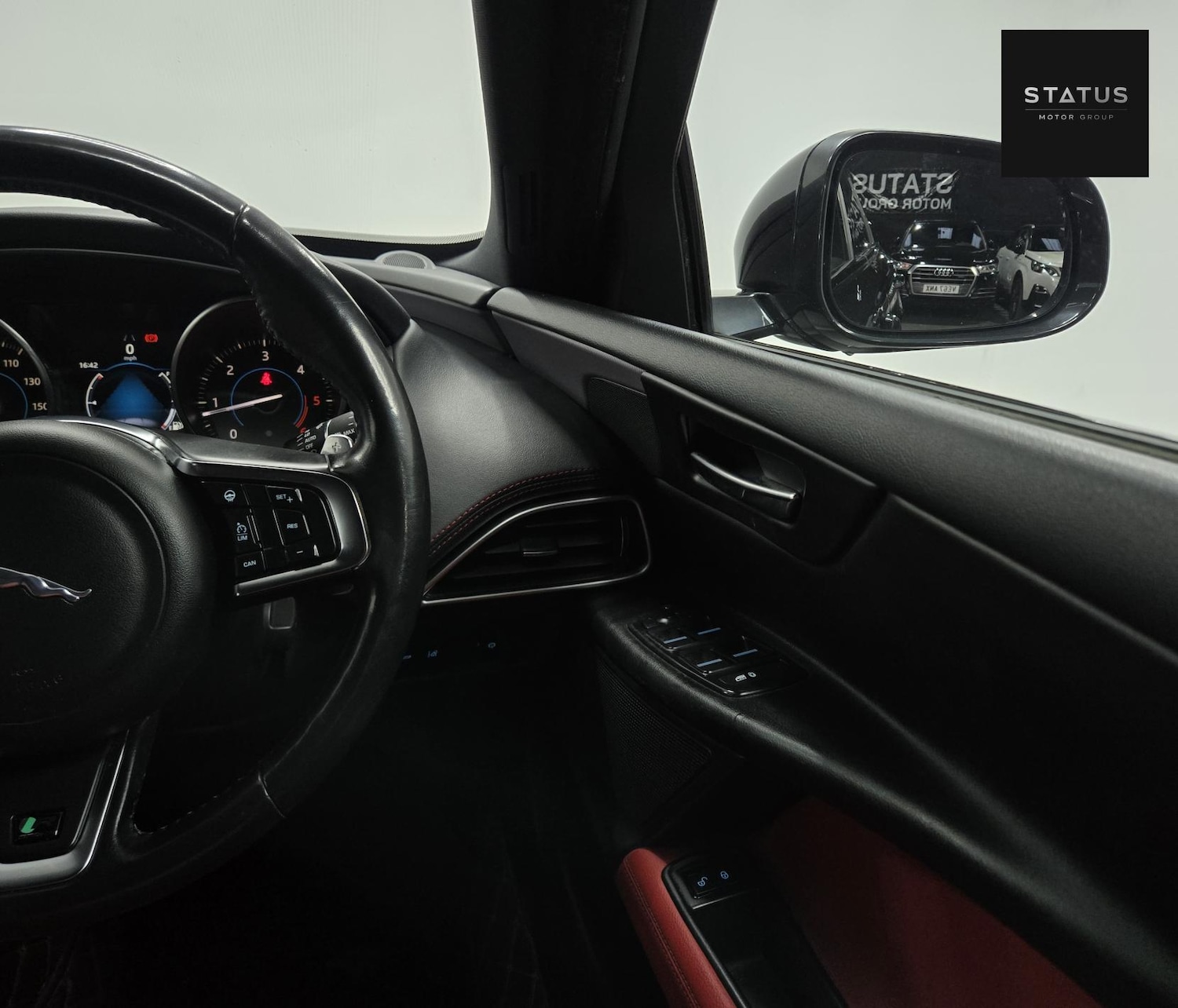 Used Jaguar XE 2018 for sale - 76631077: Photo 20