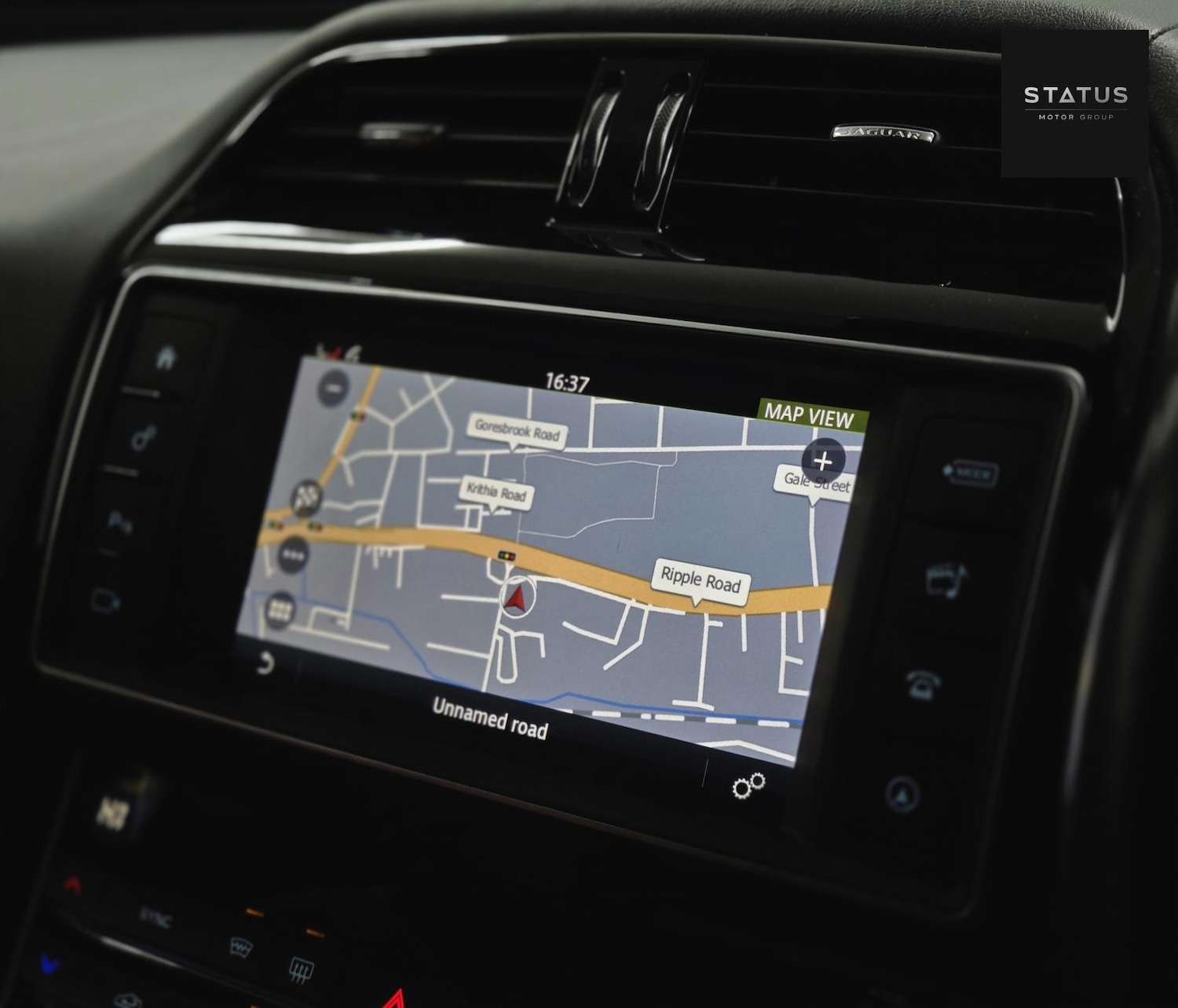 Used Jaguar XE 2018 for sale - 76631077: Photo 24