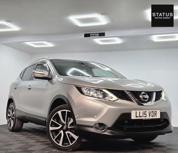Used Nissan Qashqai 2015 for sale - 76117688: Photo 2