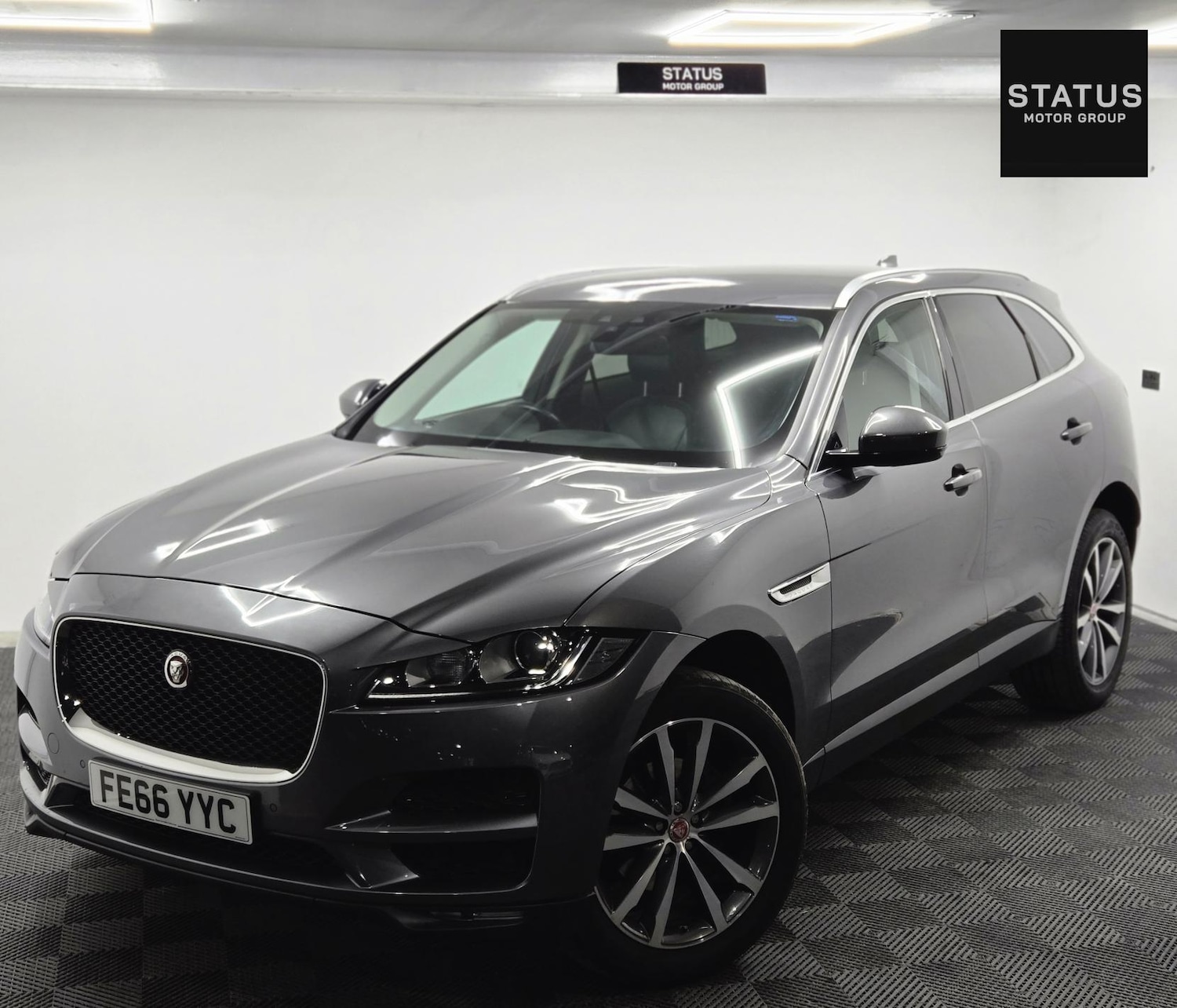 Used Jaguar F-Pace 2016 for sale - 76440084: Photo 6