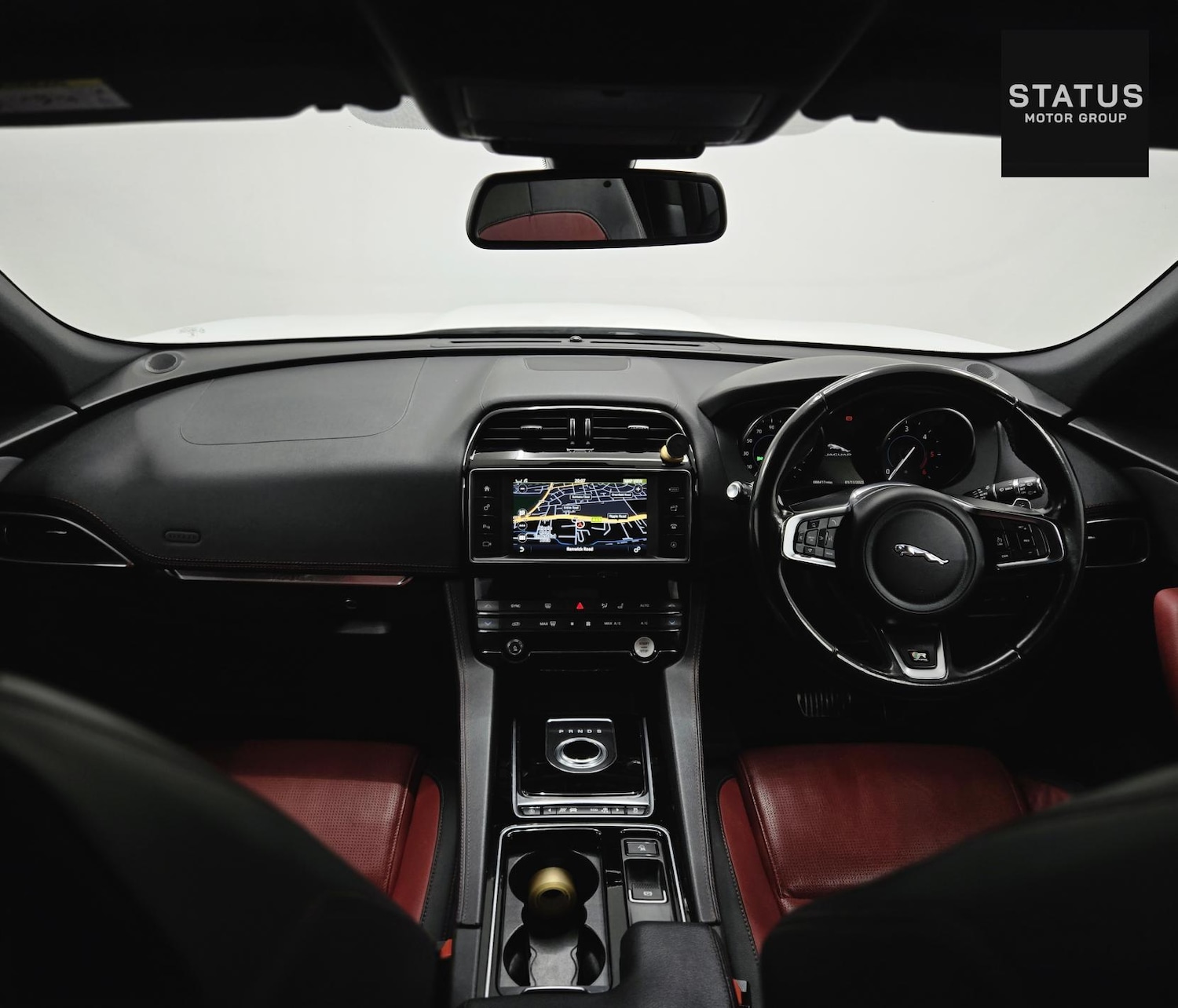 Used Jaguar F-Pace 2018 for sale - 76440085: Photo 12