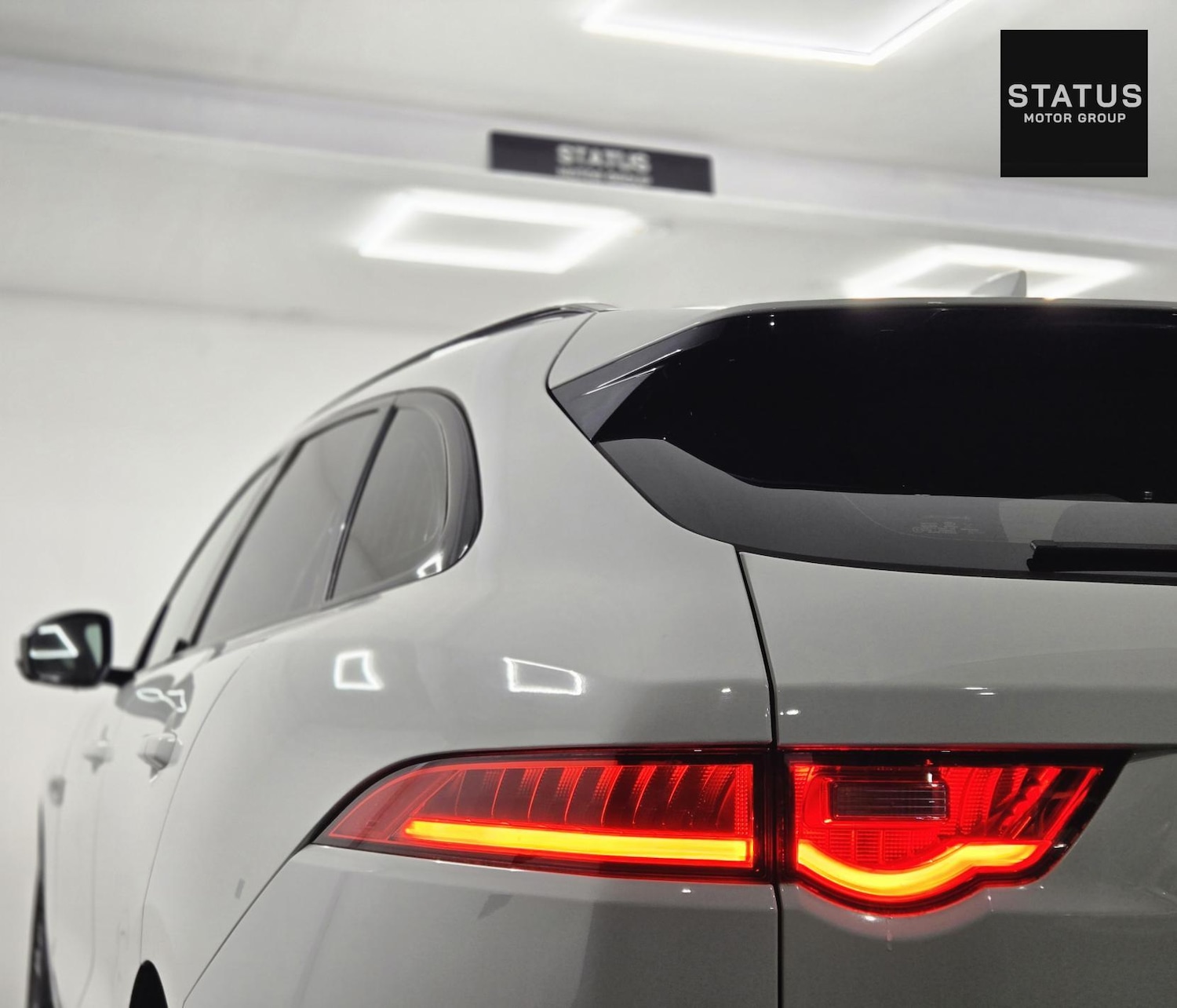 Used Jaguar F-Pace 2018 for sale - 76440085: Photo 9