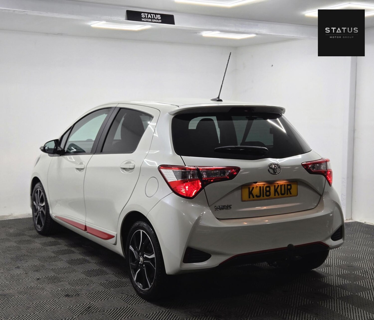 Used Toyota Yaris 2018 for sale - 77707113: Photo 7