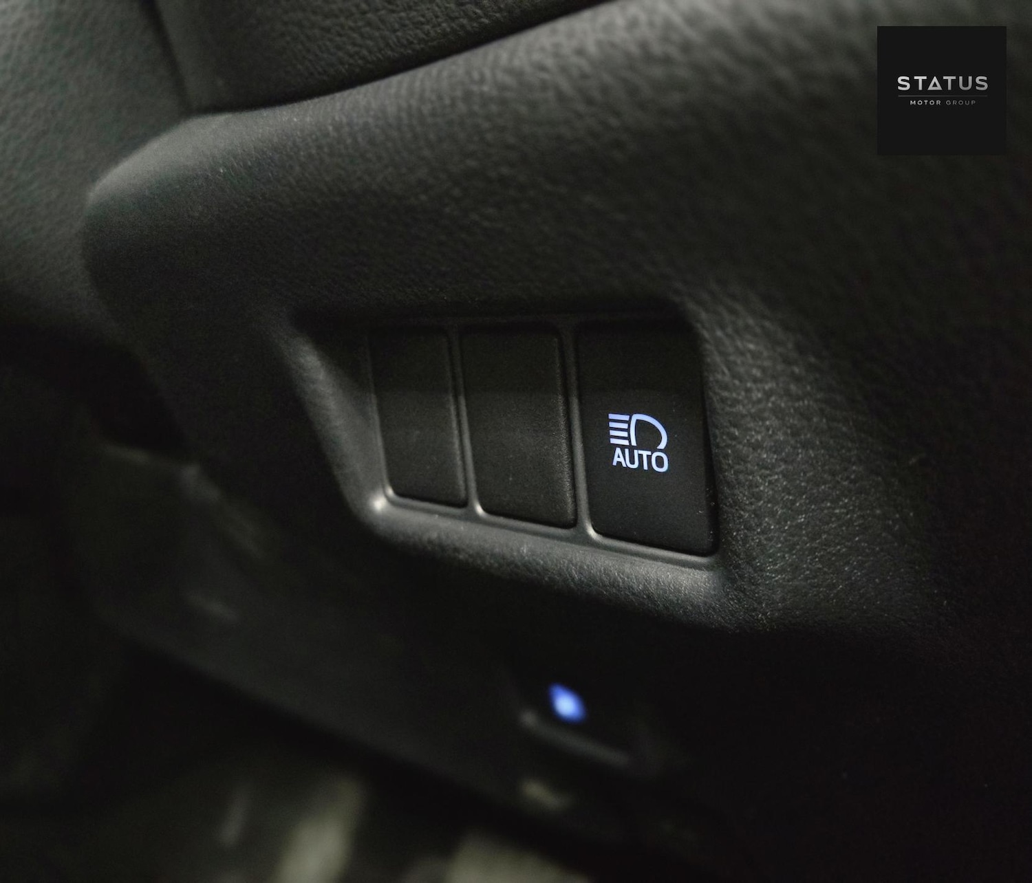 Used Toyota C-HR 2018 for sale - 76960677: Photo 19