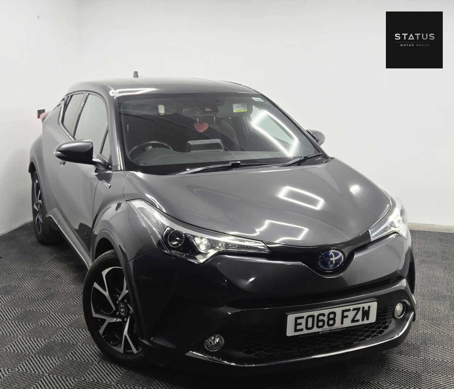 Used Toyota C-HR 2018 for sale - 76960677: Photo 3
