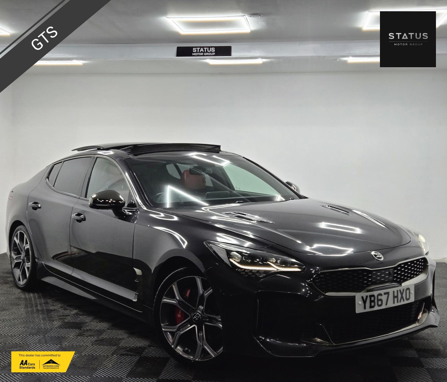 Used Kia Stinger 2017 for sale - 77367219: Photo 1