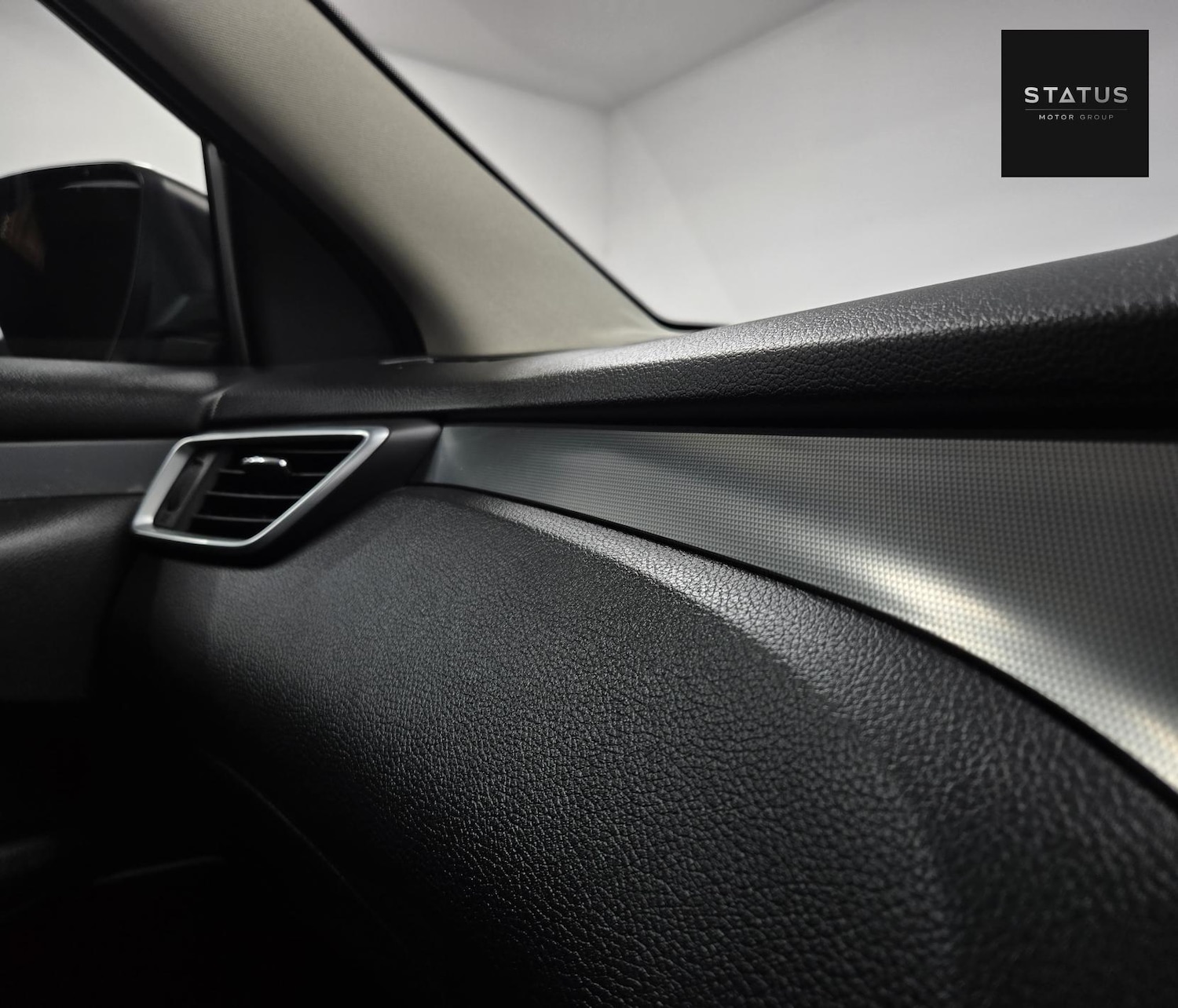 Used Nissan Qashqai 2017 for sale - 76511212: Photo 25