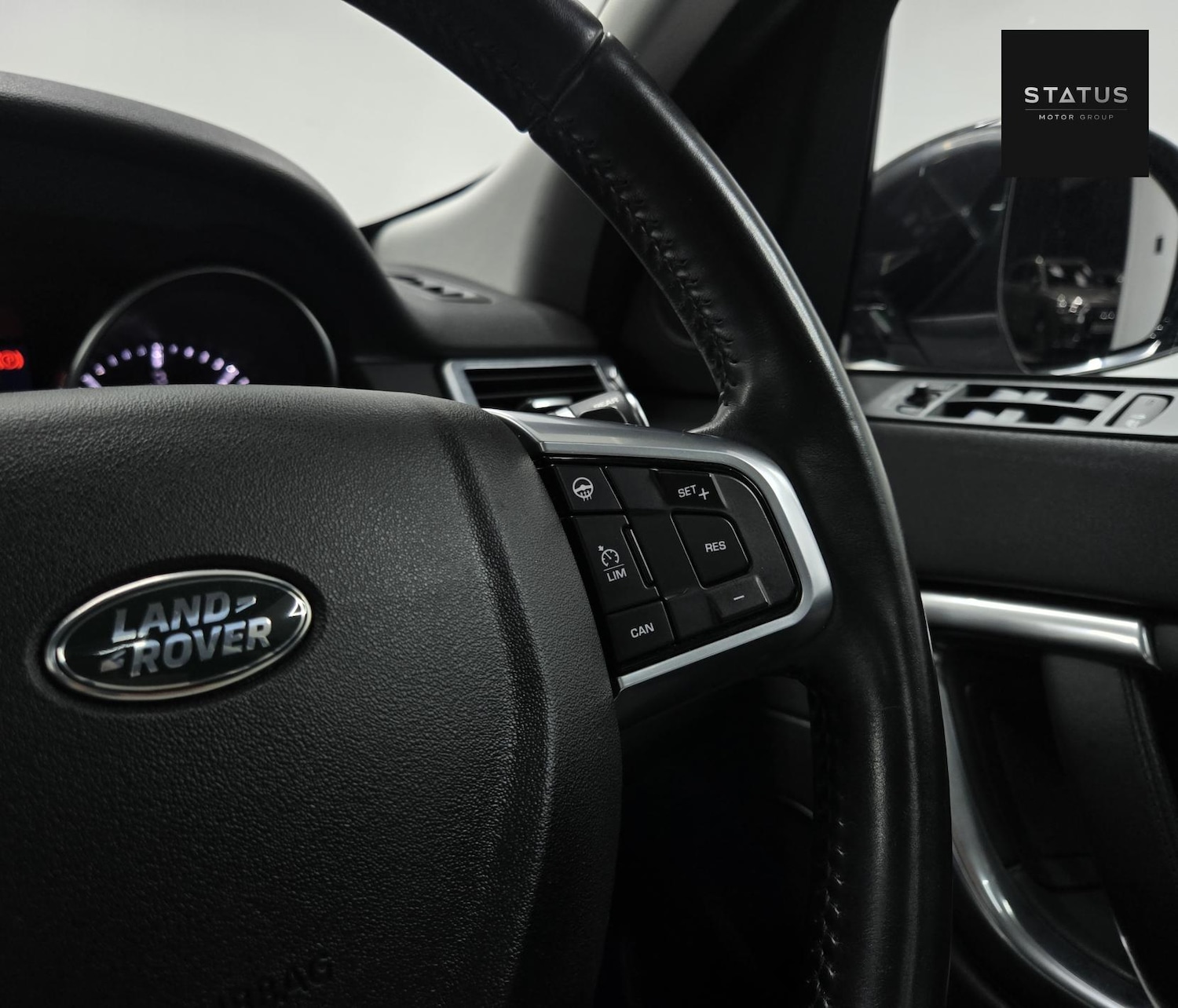 Used Land Rover Discovery Sport 2016 for sale - 76590088: Photo 30