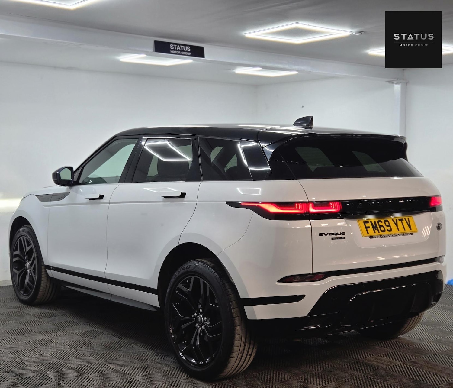 Used Land Rover Range Rover Evoque 2019 for sale - 76565396: Photo 11