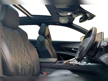 Used Peugeot 3008 2019 for sale - 77042990: Photo