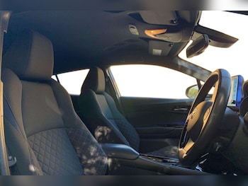 Used Toyota C-HR 2020 for sale - 76018255: Photo