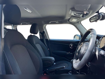 Used MINI Hatch 2019 for sale - 79249004: Photo