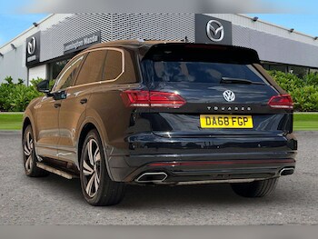 Used Volkswagen Touareg 2018 for sale - 78074444: Photo