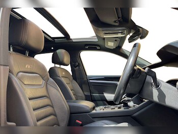 Used Volkswagen Touareg 2018 for sale - 78074444: Photo