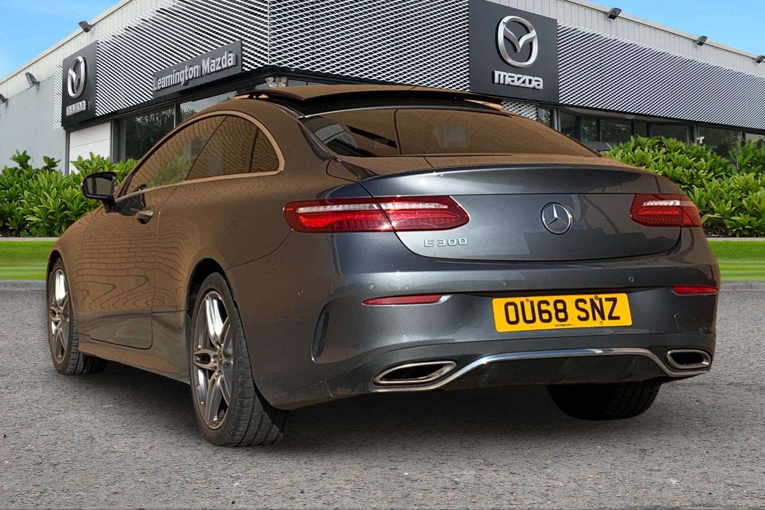 Used Mercedes-Benz E Class 2018 for sale - 77762727: Photo 3