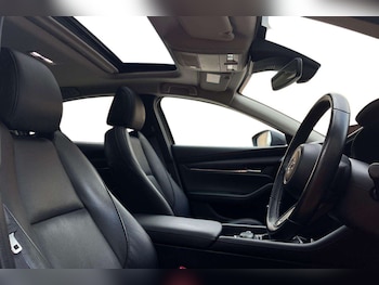 Used Mazda Mazda3 2022 for sale - 79249010: Photo