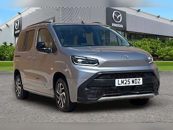 Used Toyota PROACE CITY Verso 2025 for sale - 79349715: Photo