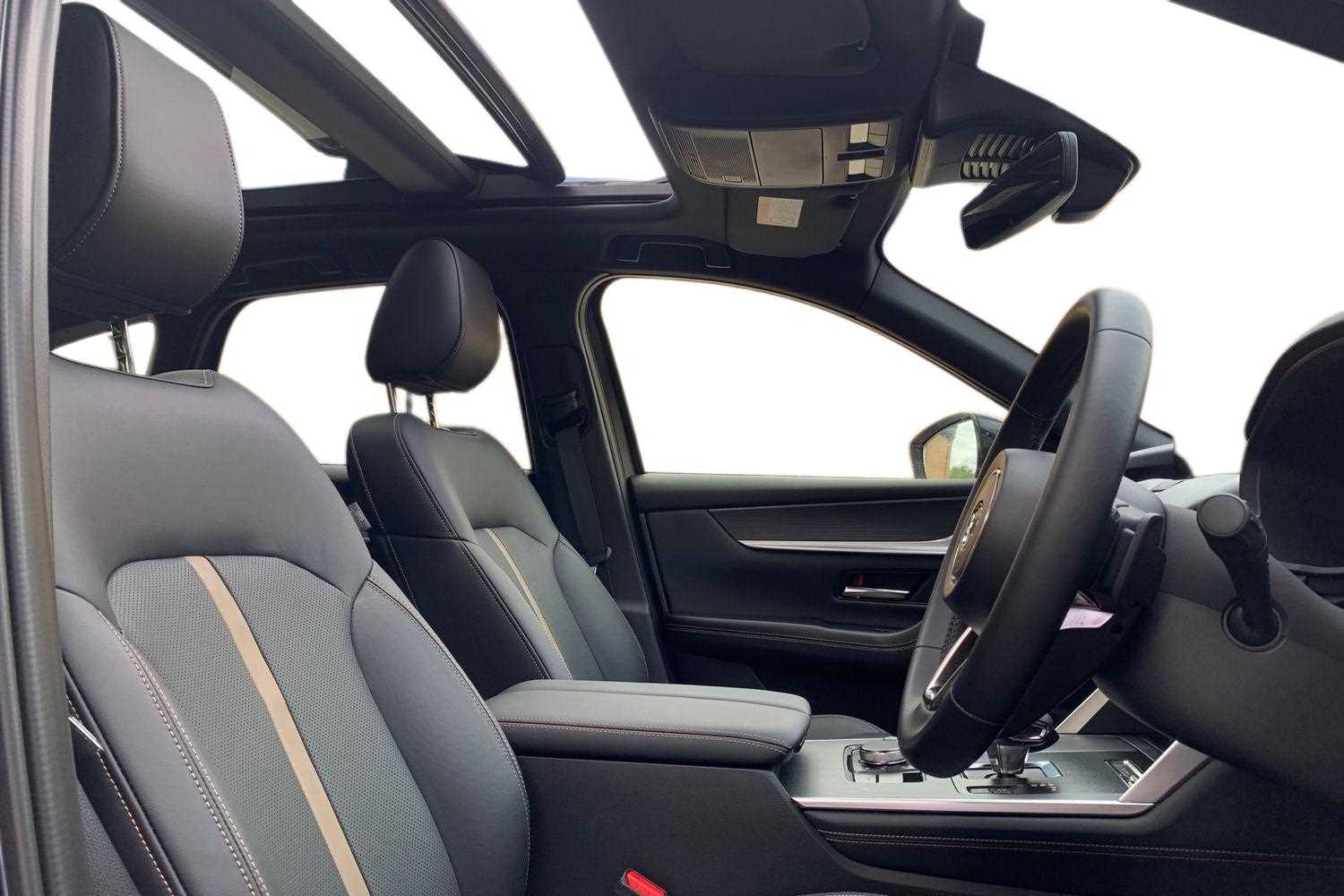 Used Mazda CX-60 2025 for sale - 76635773: Photo 4