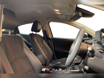 Used Mazda Mazda2 2023 for sale - 76092104: Photo 4