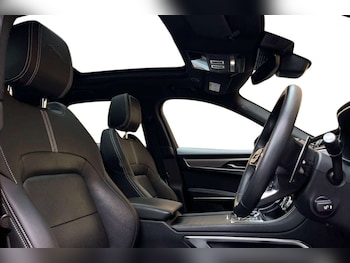 Used Jaguar F-Pace 2023 for sale - 79031779: Photo