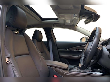 Used Mazda CX-30 2023 for sale - 77685768: Photo