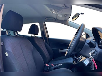Used Mazda Mazda2 2014 for sale - 78431402: Photo