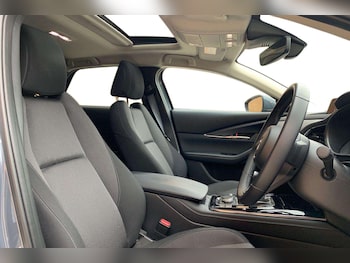 Used Mazda CX-30 2023 for sale - 75992705: Photo