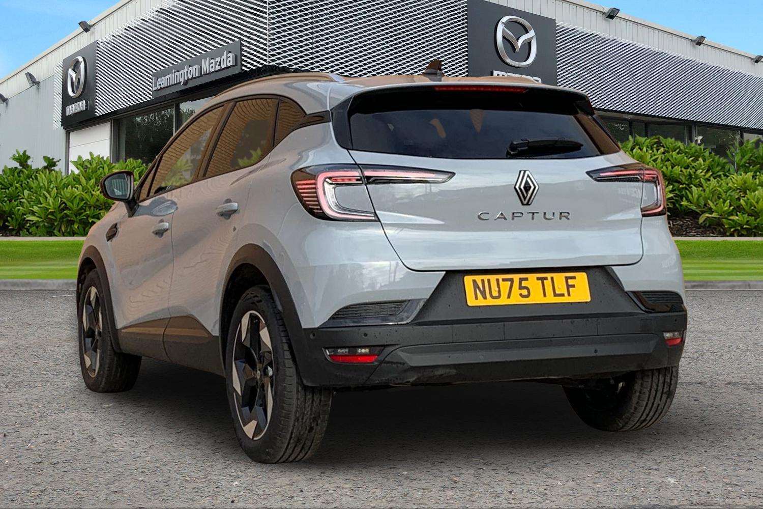 Used Renault Captur 2025 for sale - 77552236: Photo 3