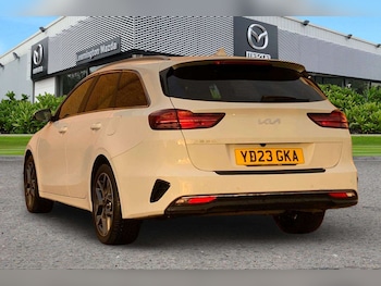 Used Kia Ceed 2023 for sale - 76804101: Photo