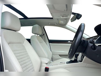 Used Volkswagen Passat 2016 for sale - 78895997: Photo