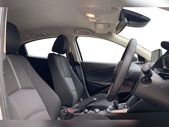 Used Mazda Mazda2 2019 for sale - 76311933: Photo 4