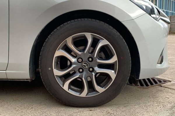Used Mazda Mazda2 2019 for sale - 76311933: Photo 8