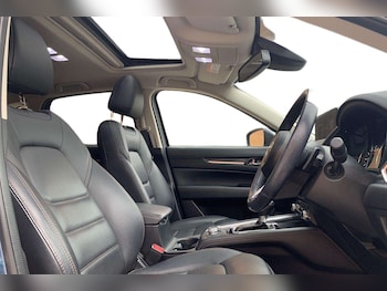 Used Mazda CX-5 2022 for sale - 76750136: Photo