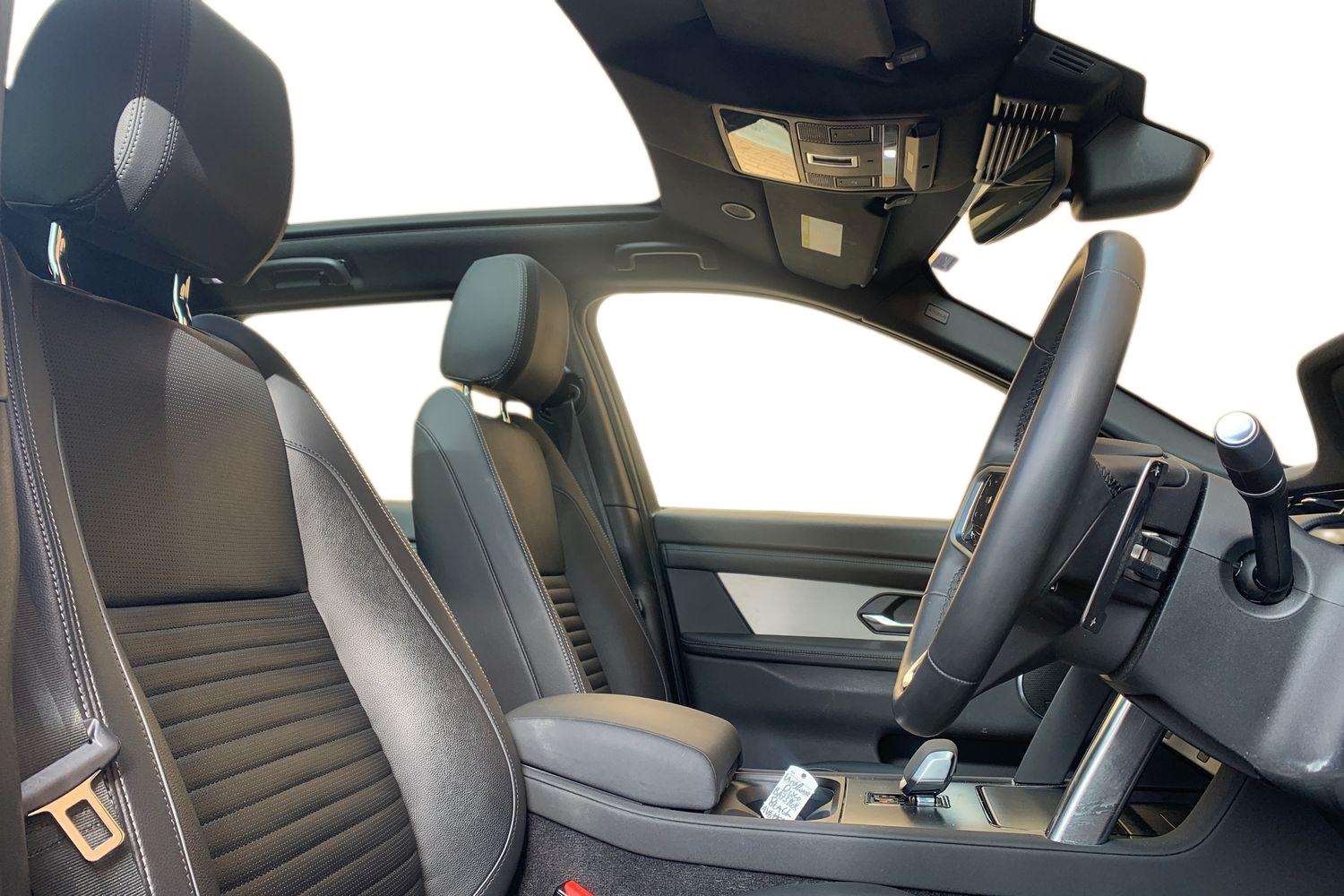 Used Land Rover Discovery Sport 2023 for sale - 76033618: Photo 4