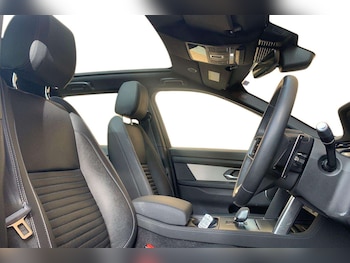 Used Land Rover Discovery Sport 2023 for sale - 76033618: Photo 4