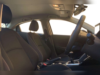 Used Mazda Mazda2 2023 for sale - 76435014: Photo