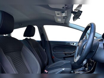 Used Ford Fiesta 2015 for sale - 78786124: Photo
