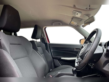 Used Suzuki Swift 2018 for sale - 78681954: Photo