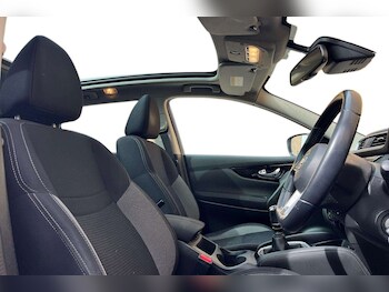 Used Nissan Qashqai 2017 for sale - 78094639: Photo