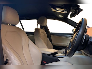 Used BMW 5 Series 2018 for sale - 76018102: Photo