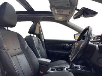 Used Nissan X-Trail 2017 for sale - 74755441: Photo