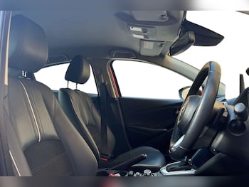 Used Mazda Mazda2 2023 for sale - 77890014: Photo