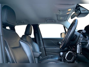 Used Jeep Renegade 2019 for sale - 77232272: Photo