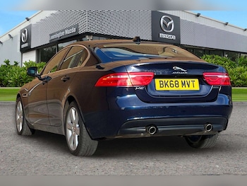 Used Jaguar XE 2018 for sale - 77890008: Photo