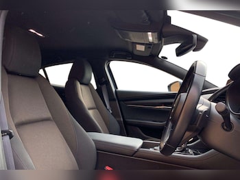 Used Mazda Mazda3 2023 for sale - 76241636: Photo