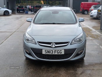 Used Vauxhall Astra 2013 for sale - 76202038: Photo