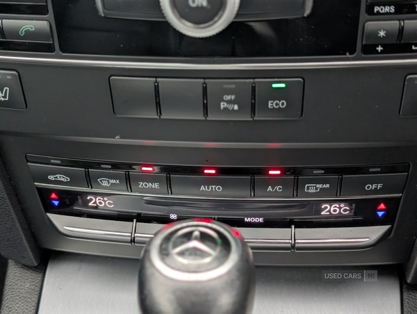 Used Mercedes-Benz E Class 2012 for sale - 76927334: Photo 15